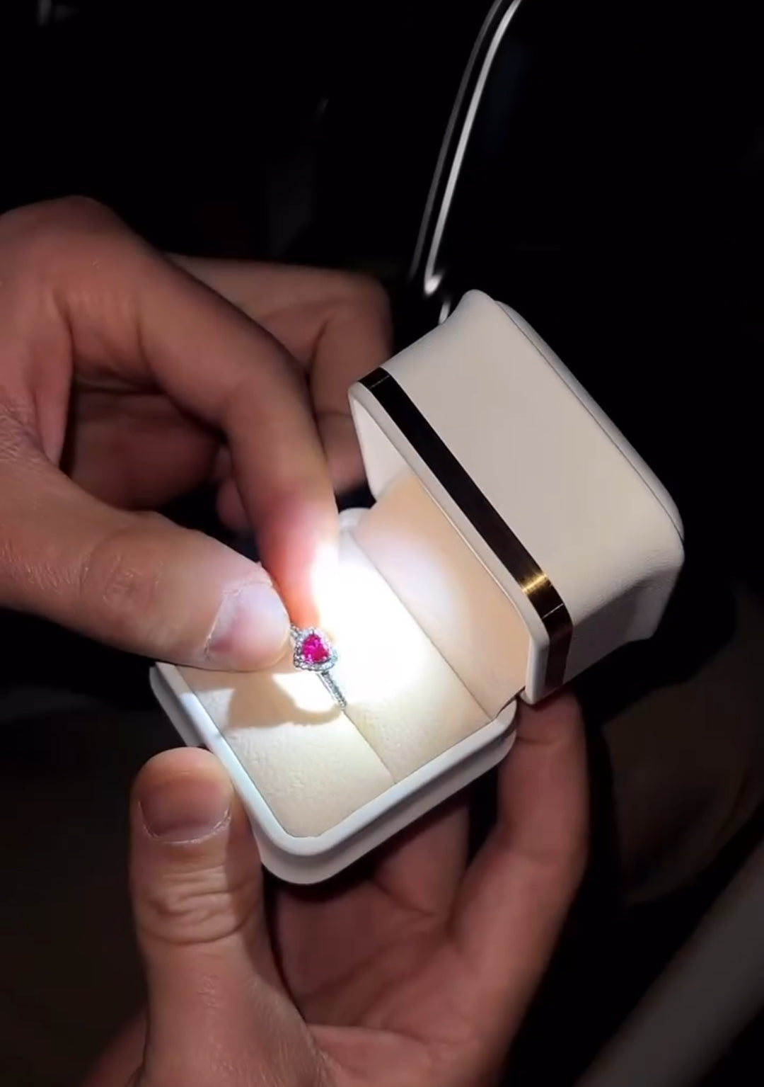 Falcons Gift Material: 925 Sterling Silver For Women Ring With Premium Lighted Box AA008